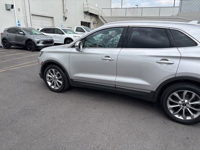 2015 Lincoln MKC Base
