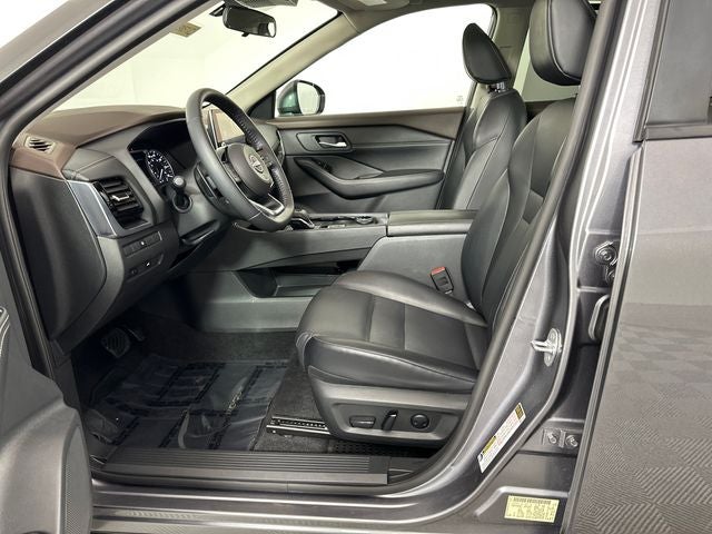 2022 Nissan Rogue SV Premium Package