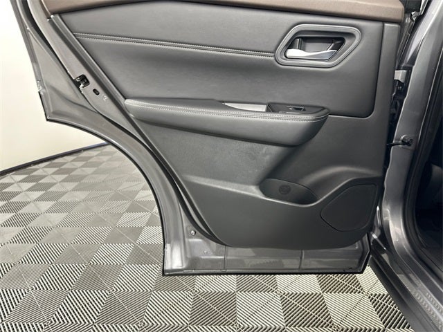 2023 Nissan Rogue SV Premium Package