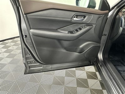 2023 Nissan Rogue SV Premium Package