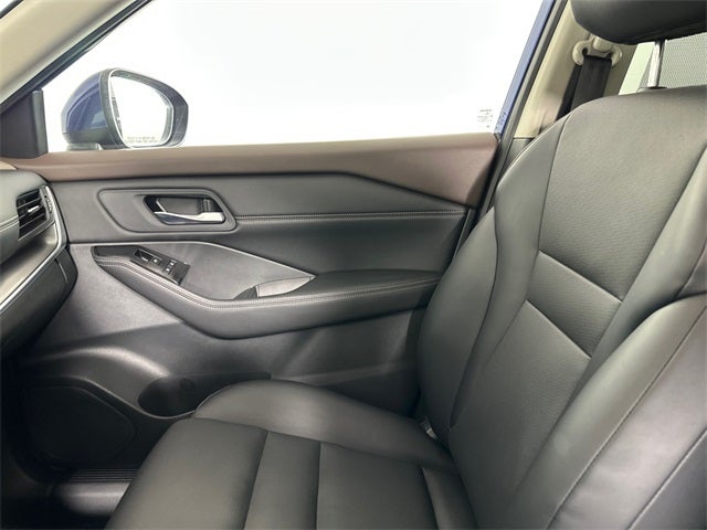 2023 Nissan Rogue SV Premium Package