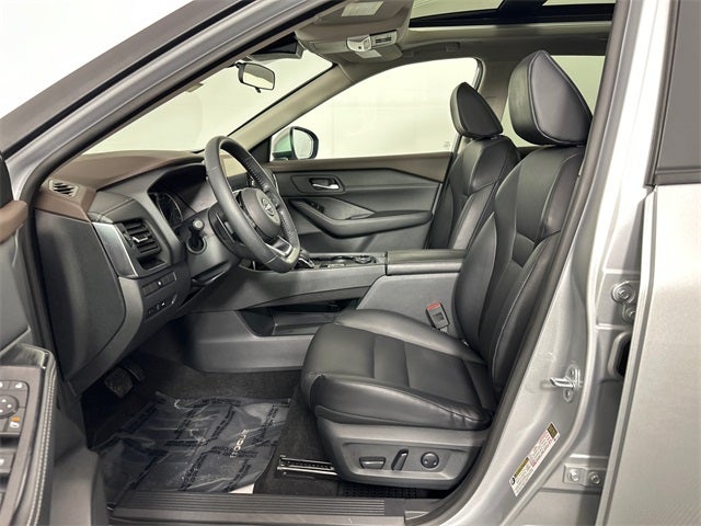 2023 Nissan Rogue SV Premium Package