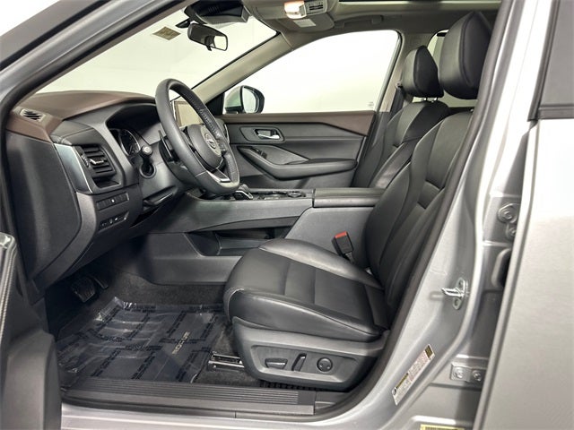 2023 Nissan Rogue SV Premium Package