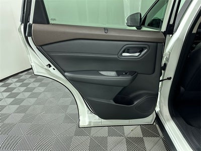 2023 Nissan Rogue SV Premium Package