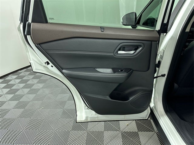 2023 Nissan Rogue SV Premium Package