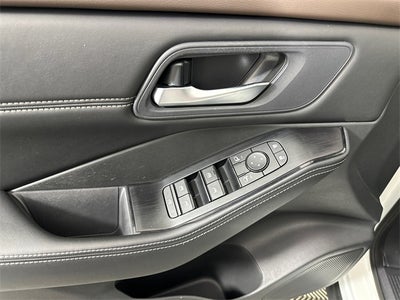 2023 Nissan Rogue SV Premium Package