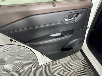 2023 Nissan Rogue SV Premium Package