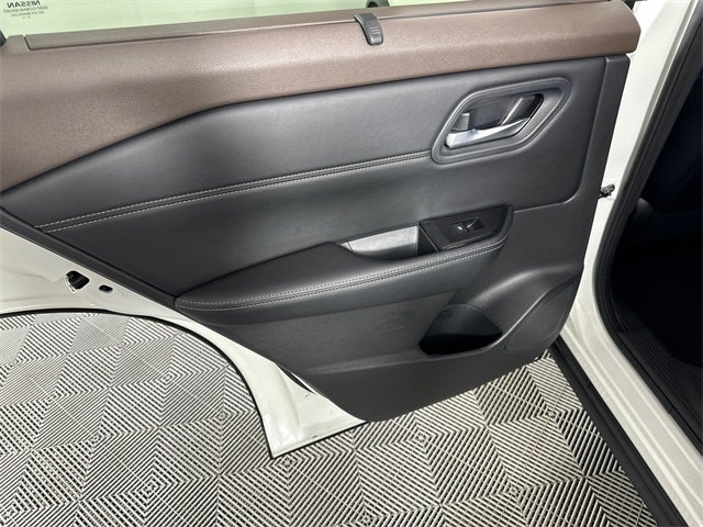 2023 Nissan Rogue SV Premium Package