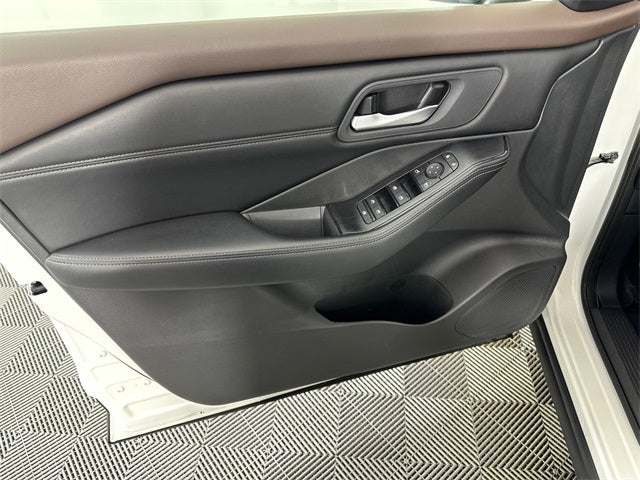 2023 Nissan Rogue SV Premium Package