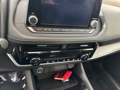 2023 Nissan Rogue SV Premium Package