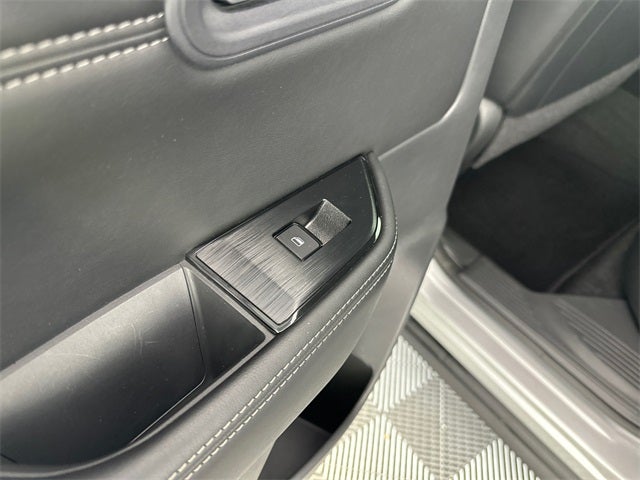 2023 Nissan Rogue SV Premium Package