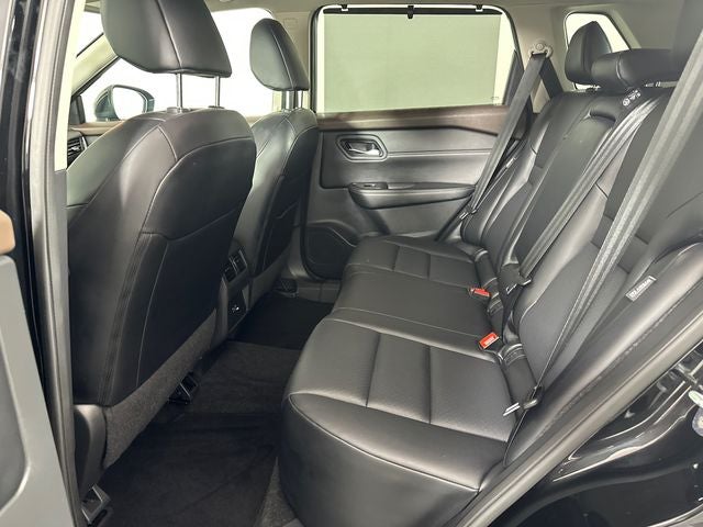 2023 Nissan Rogue SV Premium Package