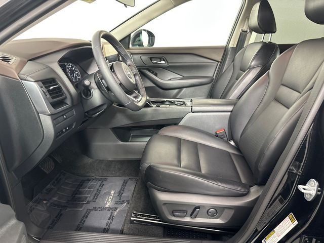 2023 Nissan Rogue SV Premium Package