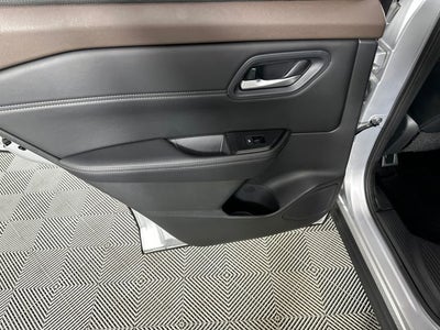 2023 Nissan Rogue SV Premium Package