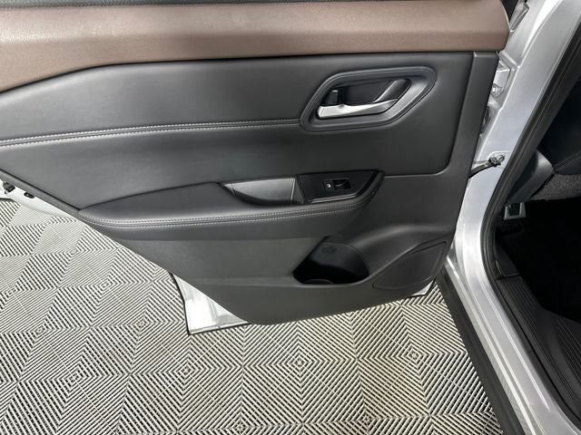 2023 Nissan Rogue SV Premium Package