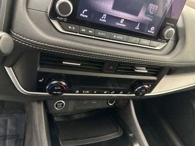 2023 Nissan Rogue SV Premium Package