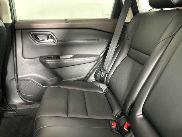 2023 Nissan Rogue SV Premium Package