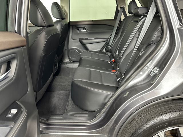 2023 Nissan Rogue SV Premium Package