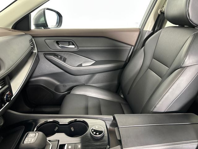 2023 Nissan Rogue SV Premium Package