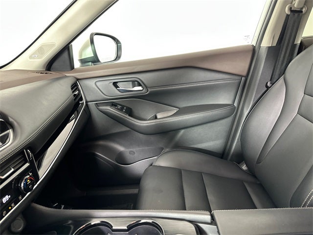 2023 Nissan Rogue SL Premium Package