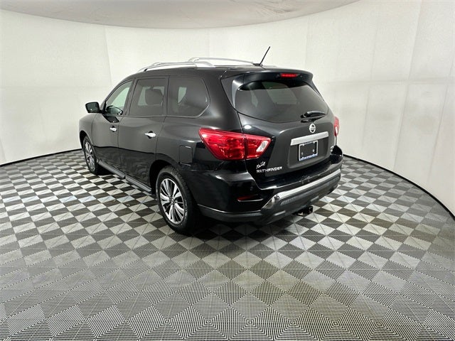 2018 Nissan Pathfinder SL