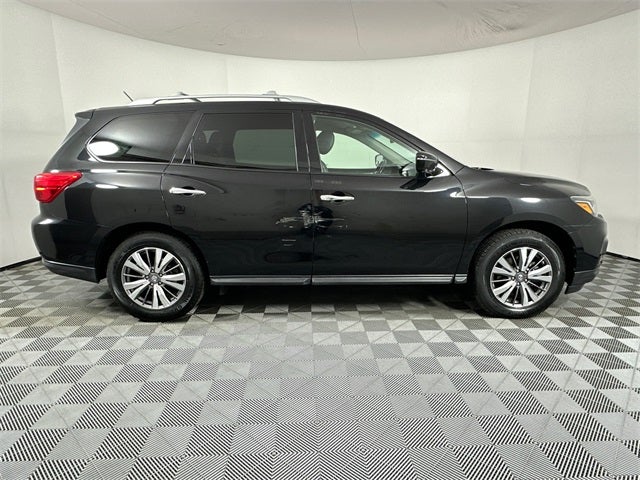 2018 Nissan Pathfinder SL
