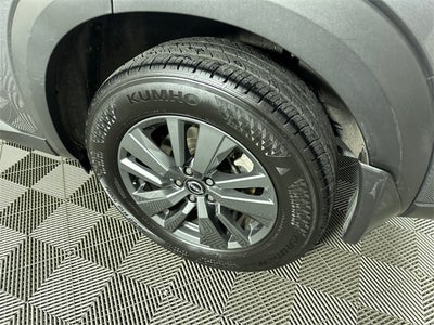 2024 Nissan Pathfinder S