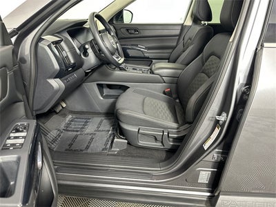 2024 Nissan Pathfinder S