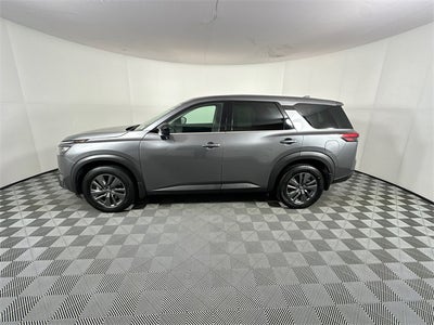 2024 Nissan Pathfinder S
