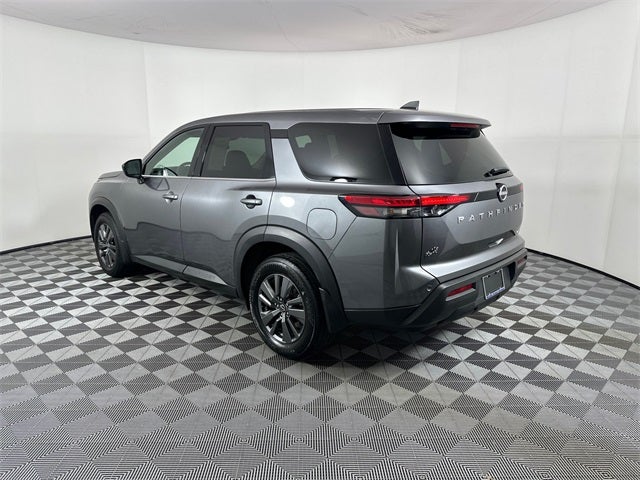 2024 Nissan Pathfinder S