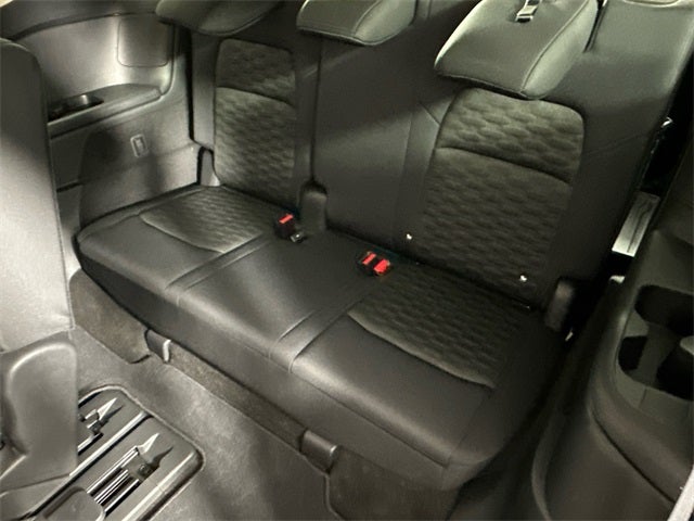 2024 Nissan Pathfinder S