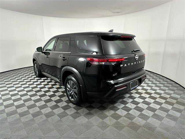 2024 Nissan Pathfinder S