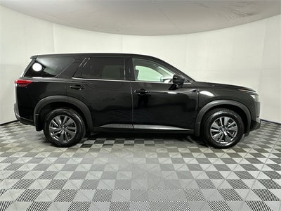 2024 Nissan Pathfinder S