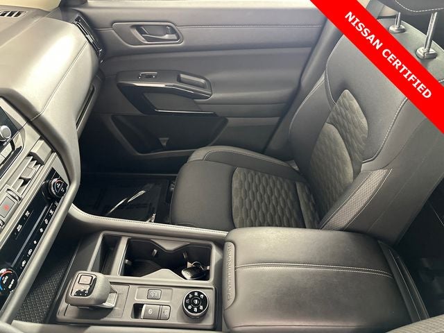 2024 Nissan Pathfinder S