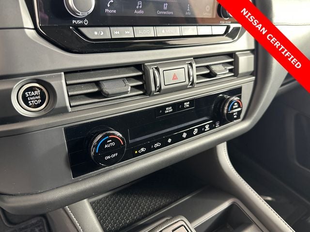 2024 Nissan Pathfinder S