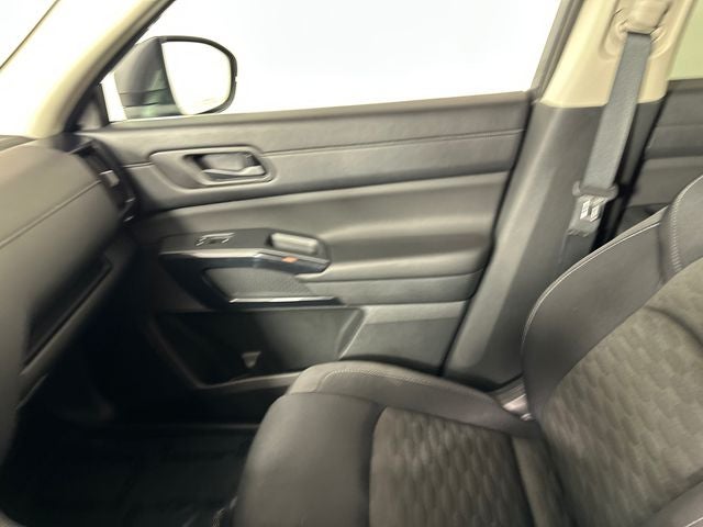 2023 Nissan Pathfinder SV Premium Package