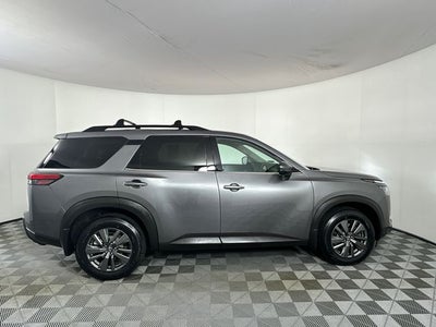 2023 Nissan Pathfinder SV Premium Package
