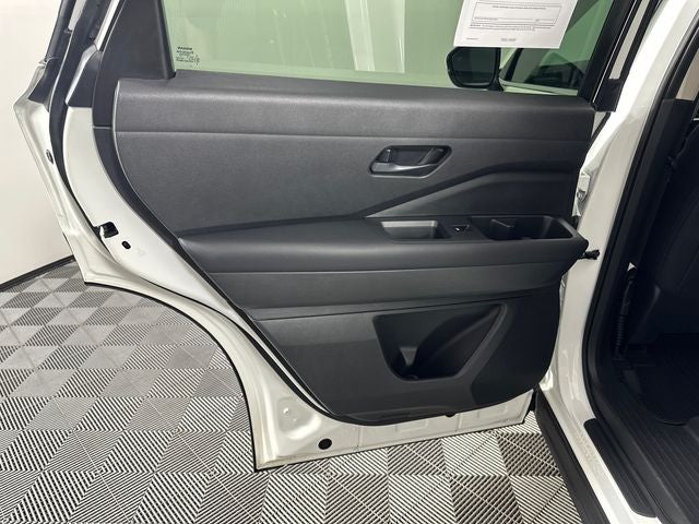 2023 Nissan Pathfinder SV Premium Package