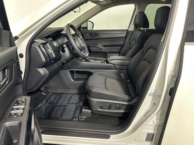 2023 Nissan Pathfinder SV Premium Package