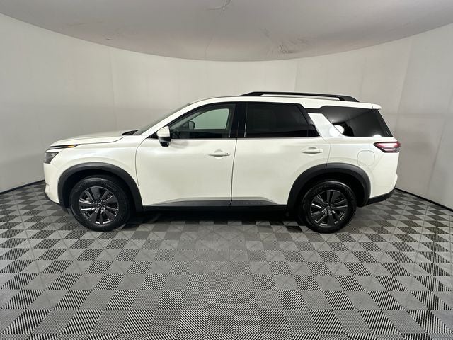 2023 Nissan Pathfinder SV Premium Package
