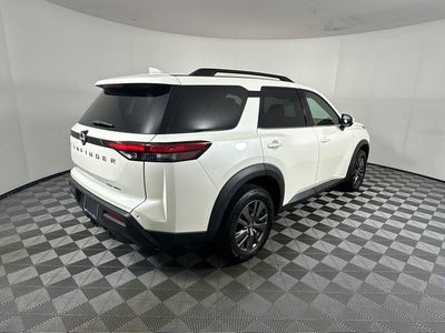 2023 Nissan Pathfinder SV Premium Package