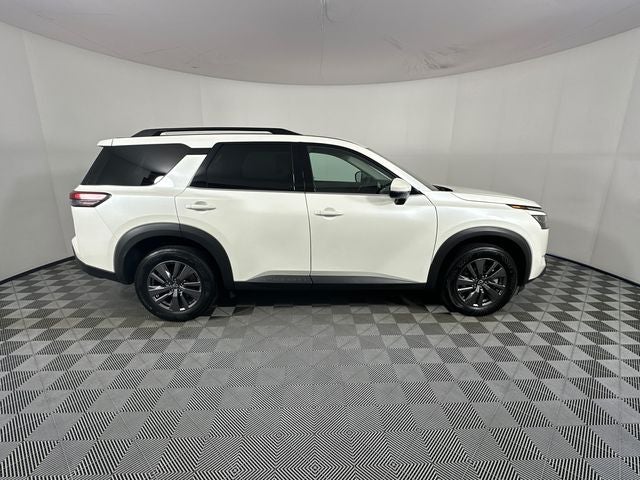 2023 Nissan Pathfinder SV Premium Package