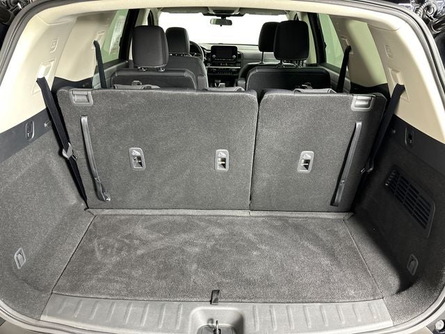 2023 Nissan Pathfinder SV Premium Package