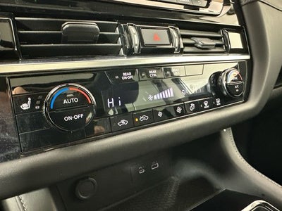 2023 Nissan Pathfinder SV Premium Package
