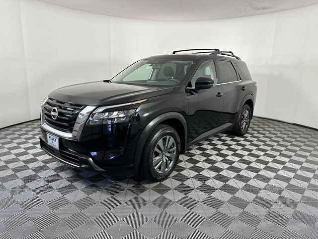 2023 Nissan Pathfinder SV Premium Package