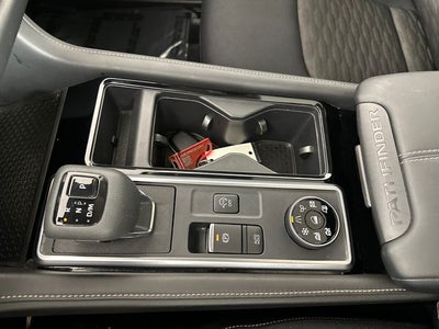2023 Nissan Pathfinder SV Premium Package