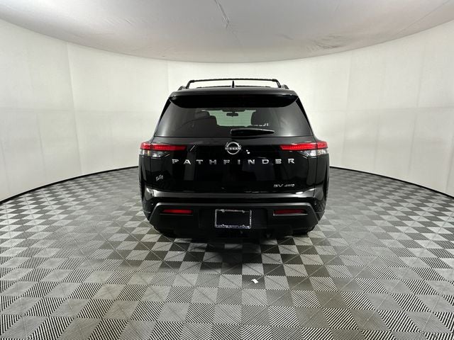 2023 Nissan Pathfinder SV Premium Package