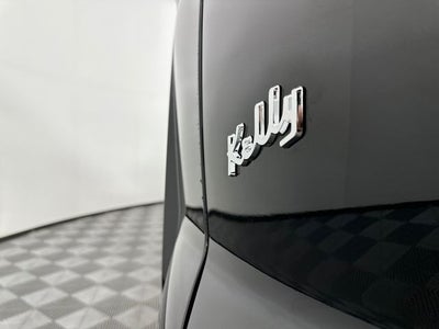 2023 Nissan Pathfinder SV Premium Package