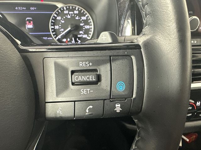 2023 Nissan Pathfinder SV Premium Package