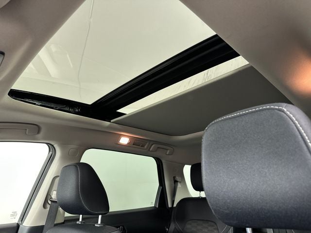 2023 Nissan Pathfinder SV Premium Package